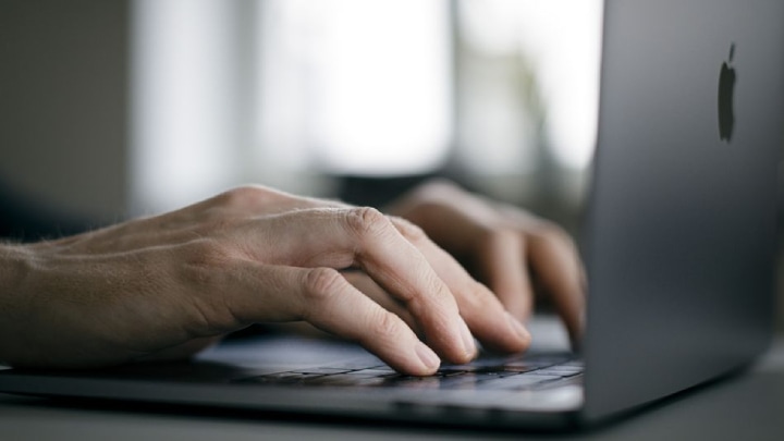 Will the new laptop chip in a Macbook Pro be released before 2021? It is possible, here is why