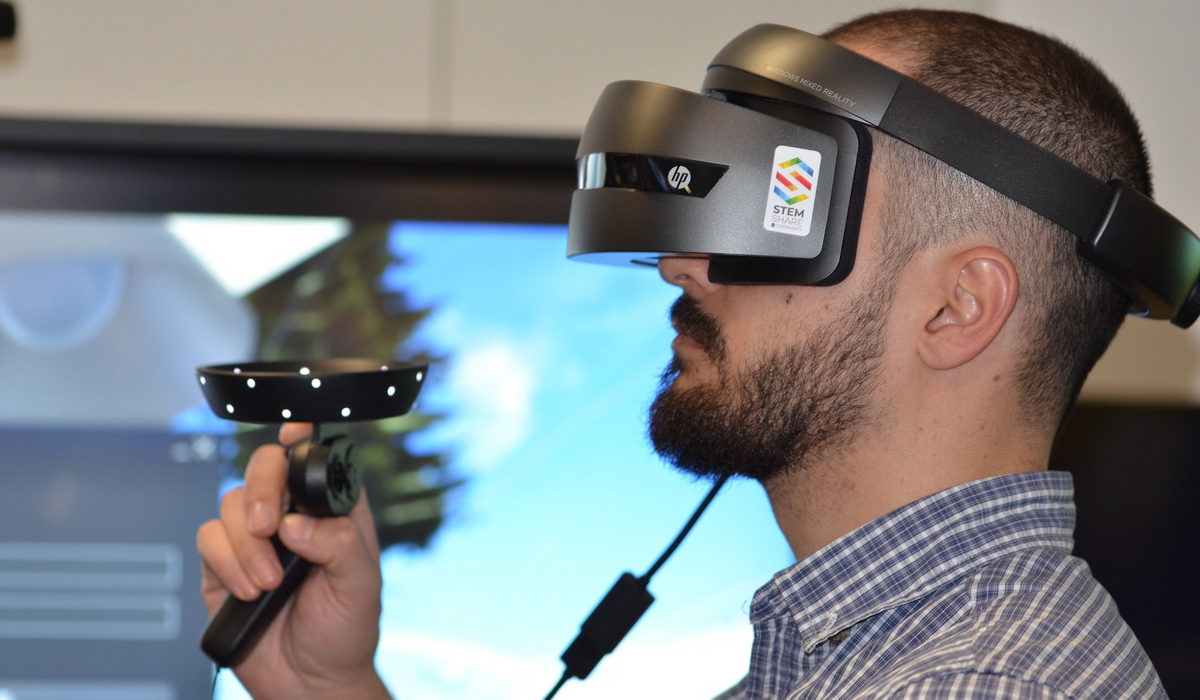 Augmented Reality and Virtual Reality - Mobile App Development Trends