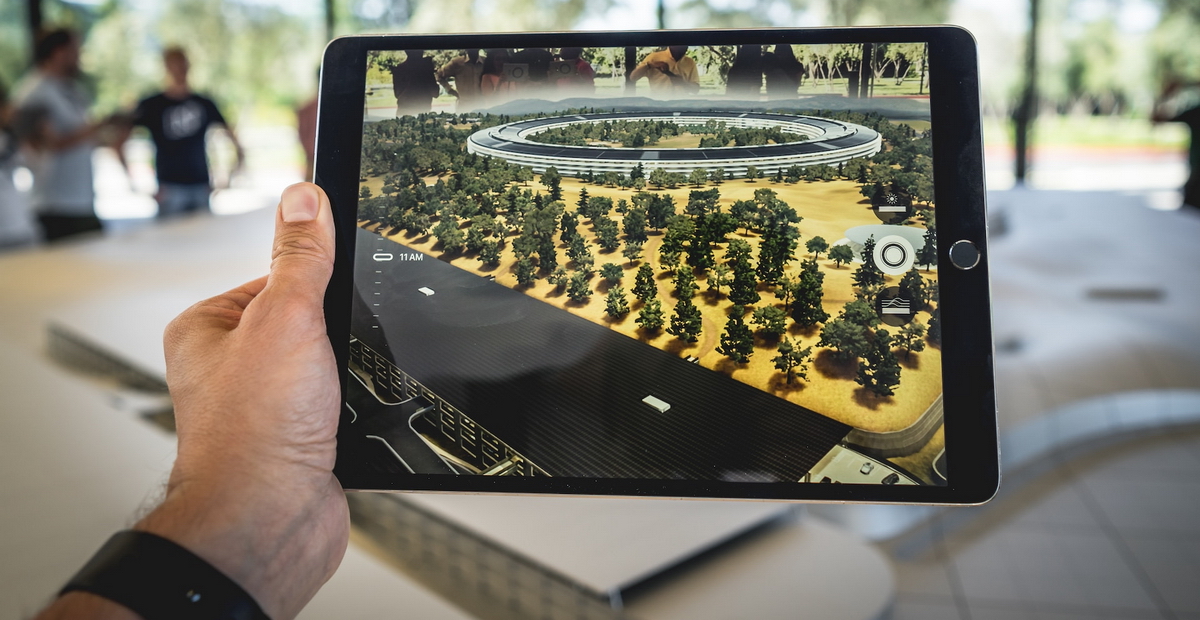 Leveraging Advanced Technologies - iOS App Development