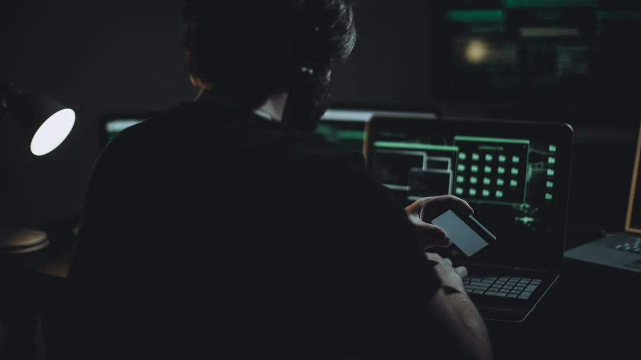 Bank Surveillance and Computer Vision: A Revolution in the Fintech Industry - Top 25 Fintech AI Use Cases