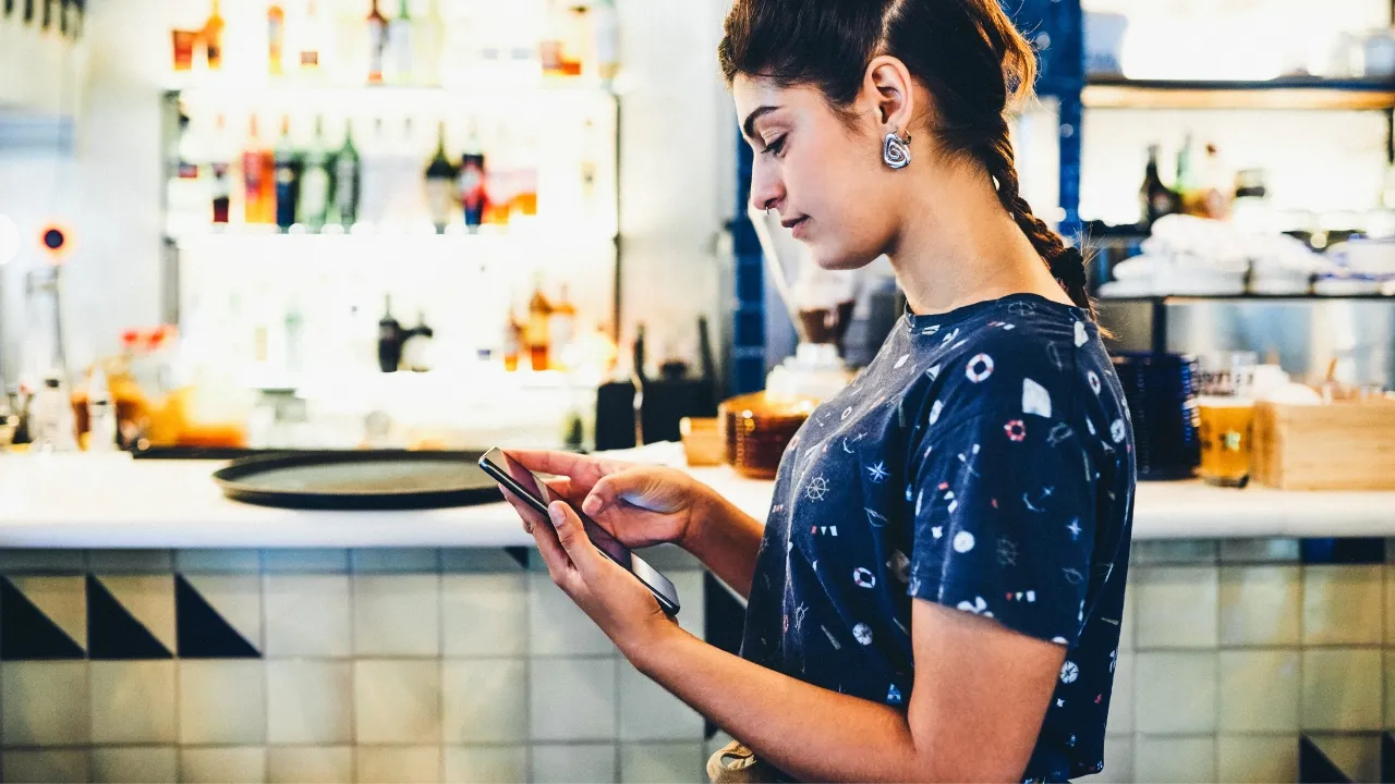 Strategies for Implementing Digital Technologies in Your Restaurant